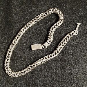 Chain link choker necklace